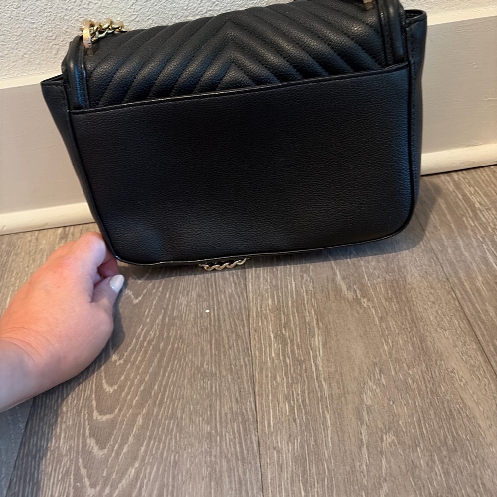 Victoria's Secret Black Chevron Shoulder Bag - Picture 5 of 7